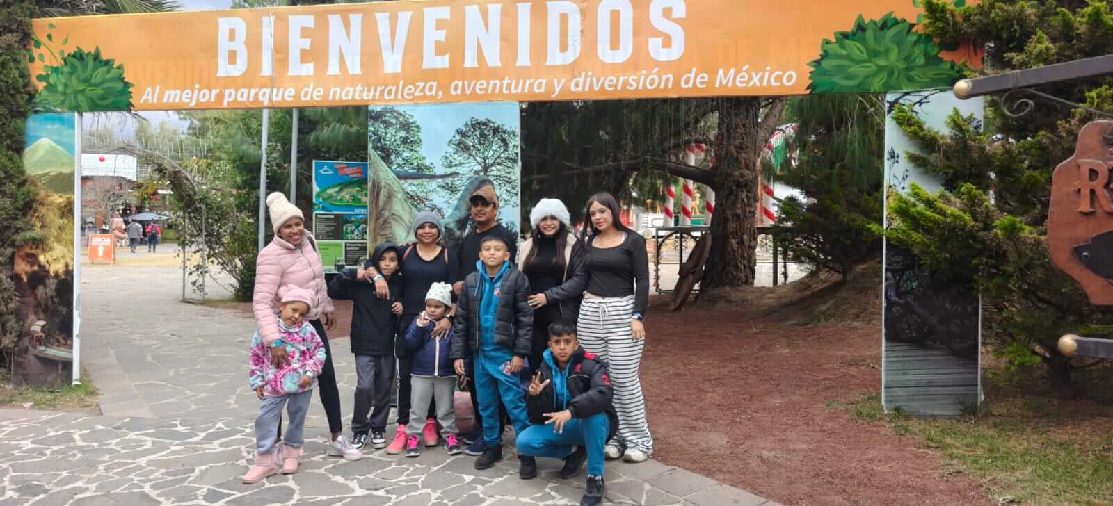 Cascada en paisaje natural